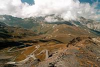 Příjezdová silnice na Passo dello Stelvio od Umbrailpassu