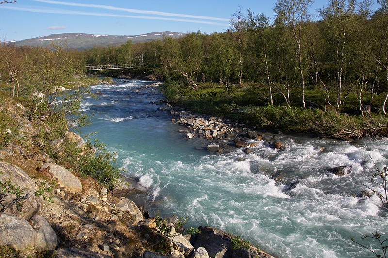 IMG_7670.jpg - Řeka Sjnjuvtjudisjåhkå, podél jejíhož toku půjdeme většinu druhého dne túry