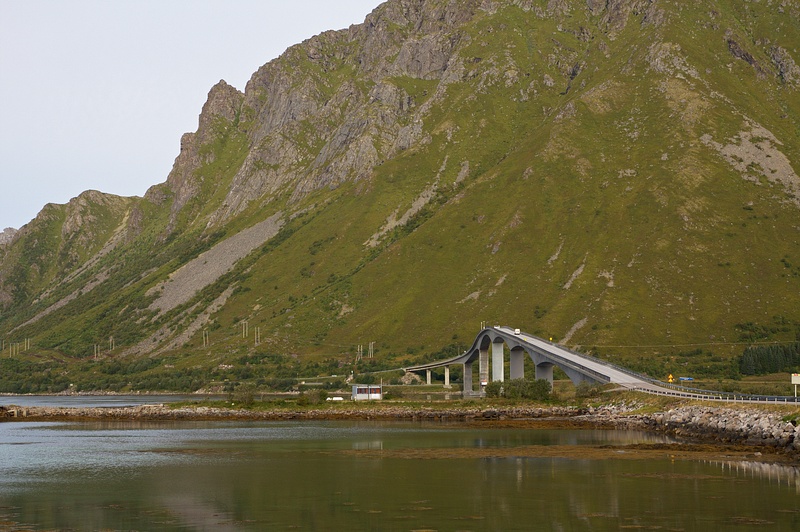IMG_8663.jpg - Most mezi ostrovy Austvågøya a Gimsøya