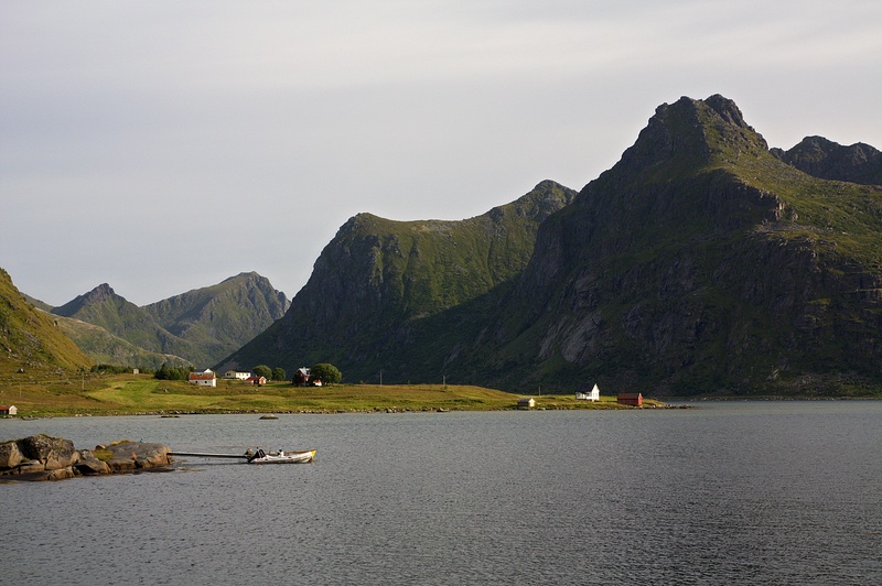 IMG_8674.jpg - Osada Bø na ostrově Flasktadøya