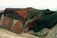 Red Crater (1886 m)